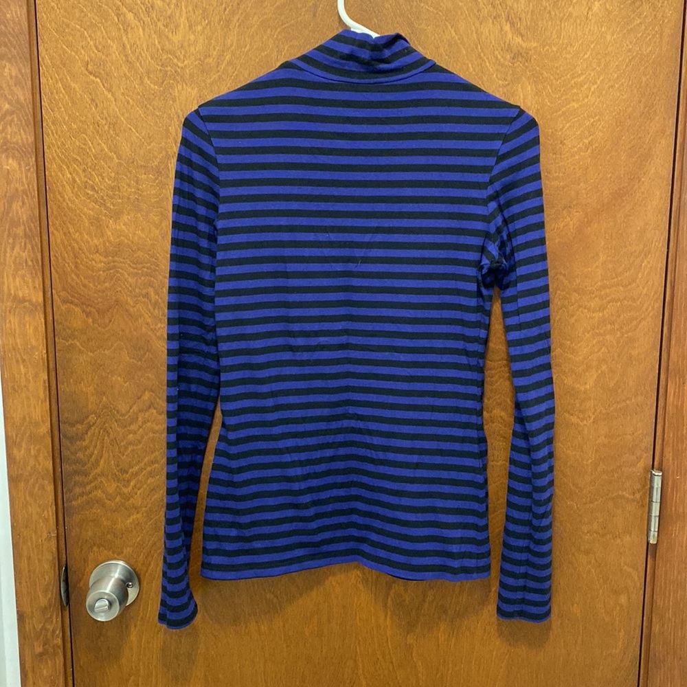 Express Turtleneck Size Medium - image 5